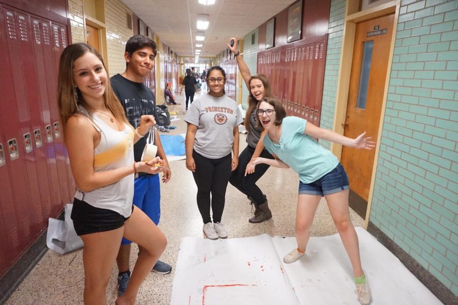 Photo Gallery: Students Decorating Hallway Night Before Spirit Day